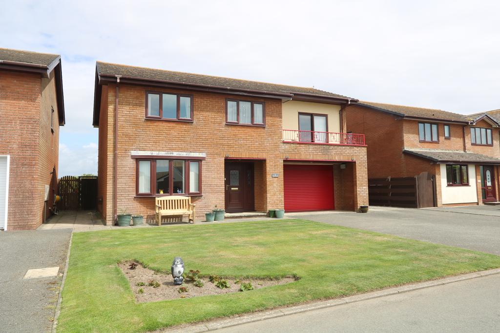 Plas Edwards, Tywyn LL36 4 bed detached house for sale £375,000