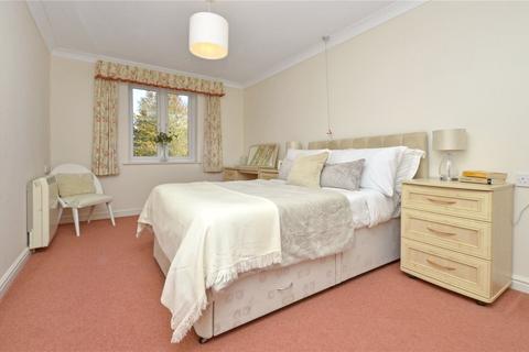 2 bedroom apartment for sale - Moorland Court, 181 Station Road, Ferndown, Dorset, BH22
