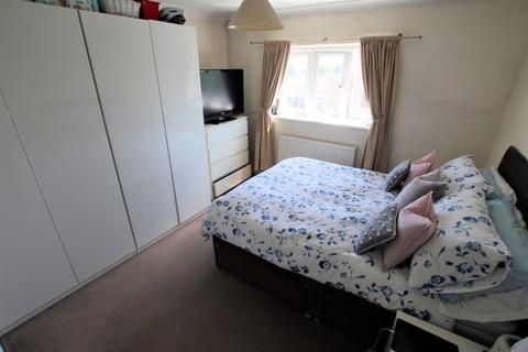 88 Manor Road, Dagenham, RM10 8BB