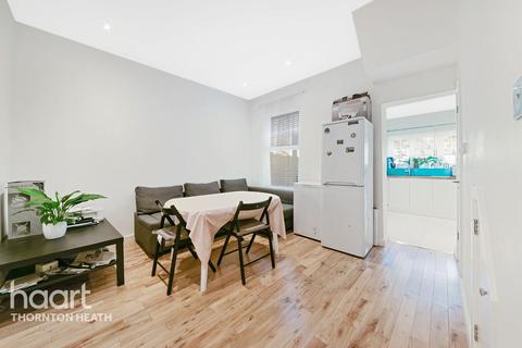 17 Bruce Road, London, SE25 6QJ