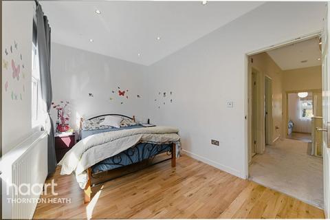 17 Bruce Road, London, SE25 6QJ