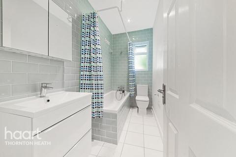 17 Bruce Road, London, SE25 6QJ
