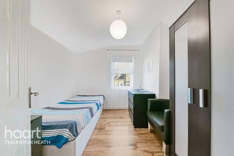 17 Bruce Road, London, SE25 6QJ