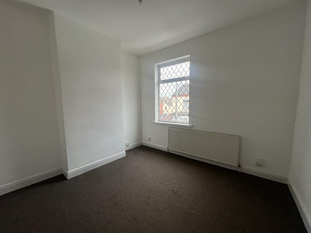 House in Smethwick - View 4