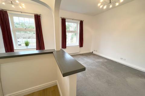 1 bedroom maisonette for sale, Sunnyside, London Road, Farningham, Kent DA4 0JP