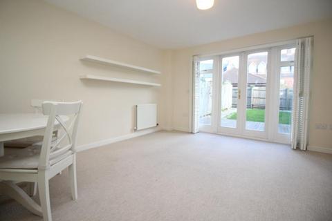 3 bedroom terraced house to rent, Stonebridge Grove, Monkston Park