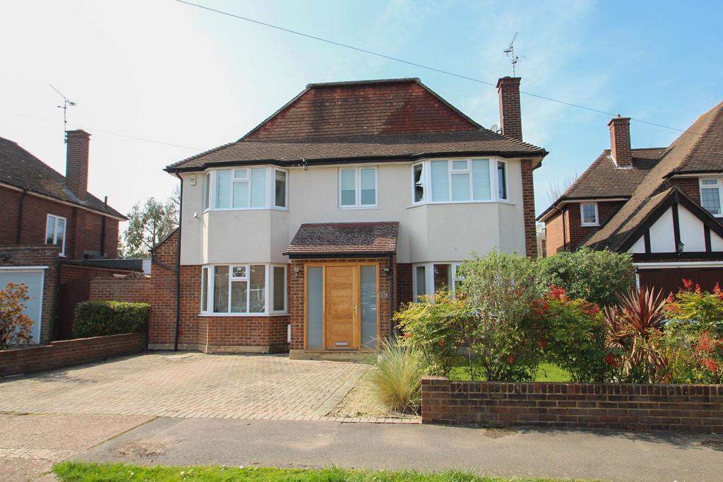 Harefield, Hinchley Wood, KT10 4 bed detached house £1,050,000