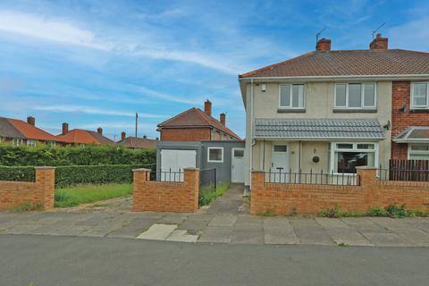 3 bedroom end of terrace house to rent - Burnsall Road, Middlesbrough TS3
