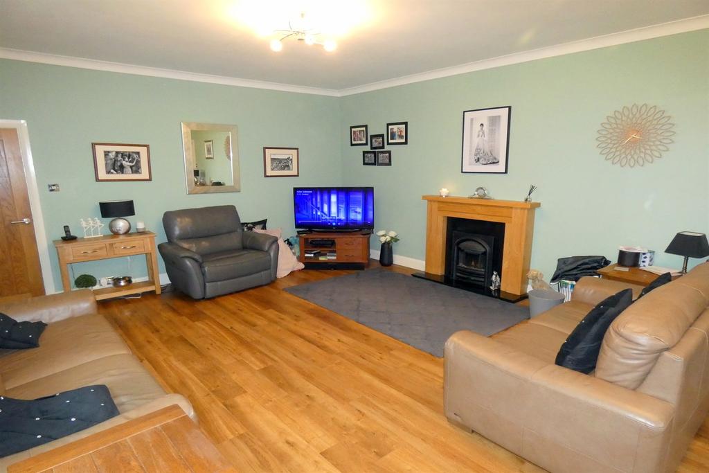 Forest Lane, Kirklevington, Yarm, TS15 4 bed bungalow £425,000