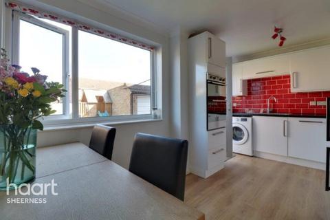 12 Yevele Close, Queenborough, ME11 5BZ