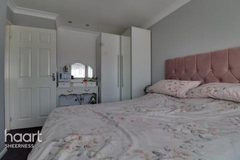 12 Yevele Close, Queenborough, ME11 5BZ
