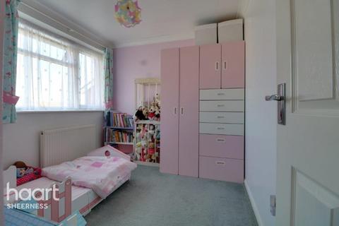 12 Yevele Close, Queenborough, ME11 5BZ
