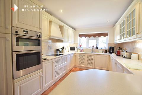 5 Abbigail Gardens, Clacton-on-sea, CO15 6QS