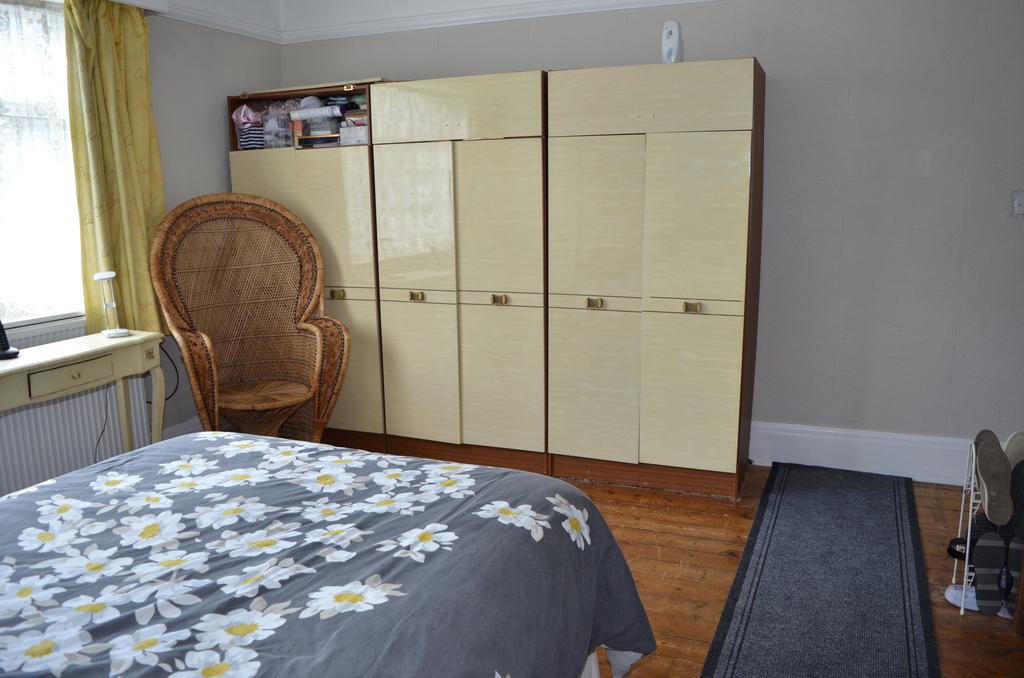 Bedroom with en-suite