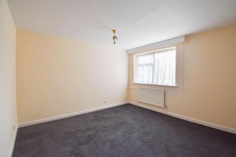 2 bedroom flat to rent, Stonehill Court, Great Glen, Leicester