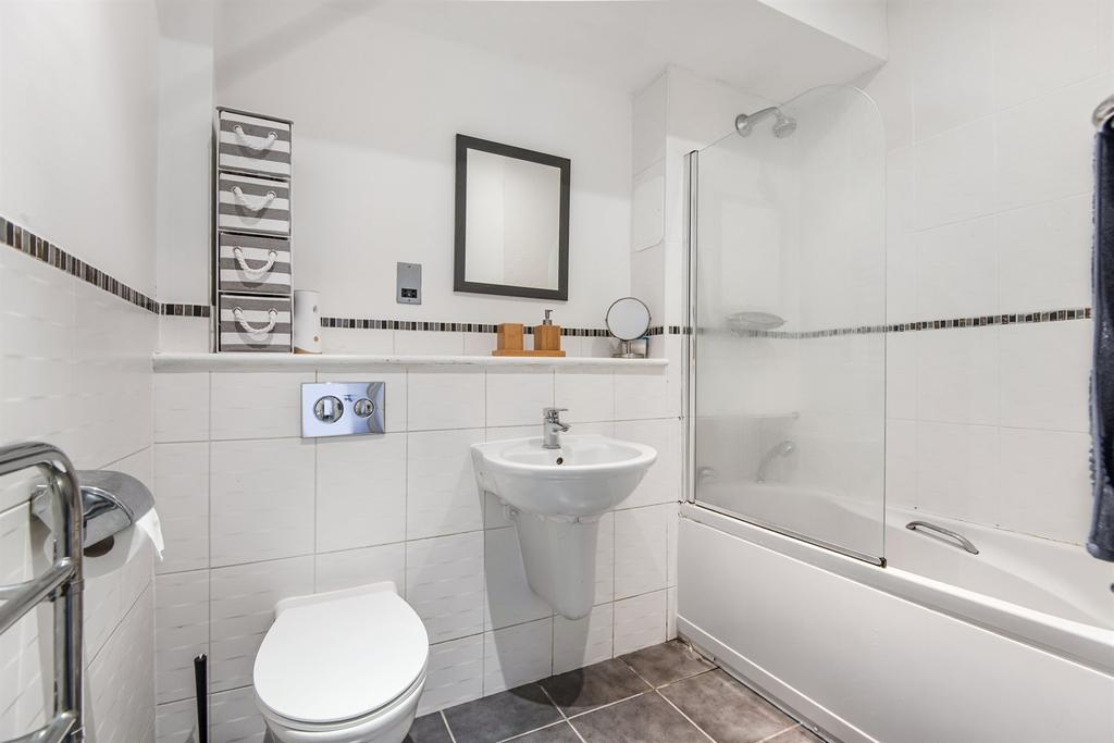 Family bathroom