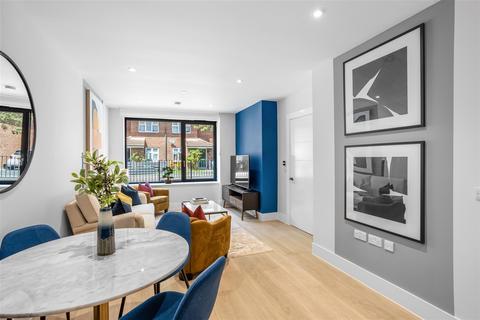3 bedroom ground floor flat for sale - Saunders Park View, Brighton, East Sussex