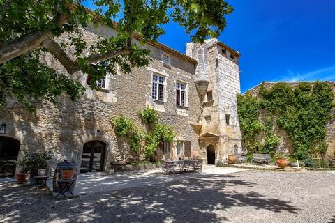 House, Vineyard, AOP Coteaux D'Aix En Provence