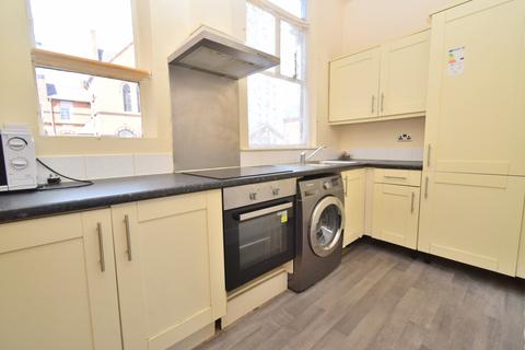 2 bedroom flat for sale - Grosvenor Gate, Humberstone, Leicester