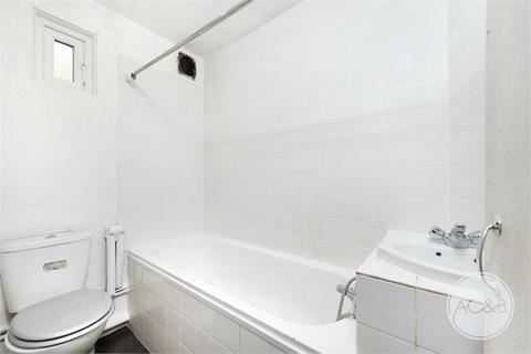 1 bedroom flat for sale, Woolstone Road, Forest Hill SE23