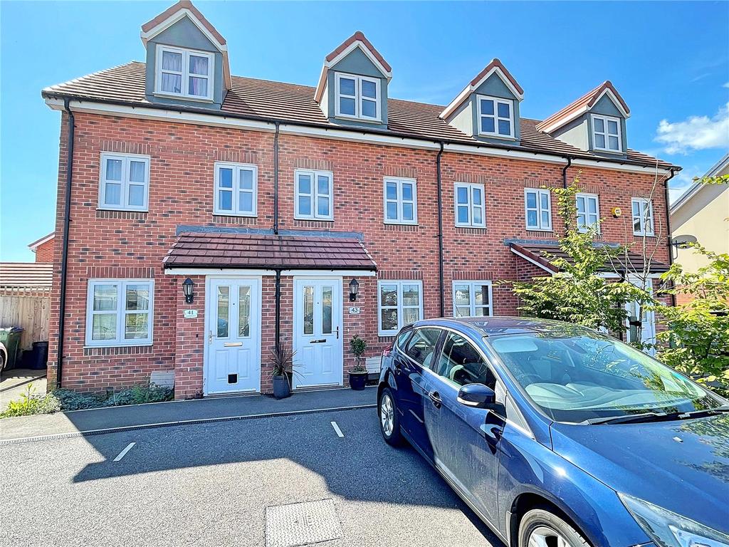 Hinchliff Drive, Wick, Littlehampton... 3 bed terraced house £325,000