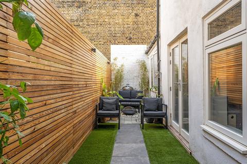 Flat 1, 16 Agincourt Road, London, NW3 2PD