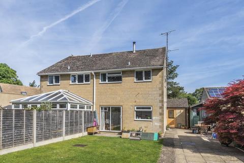 6 Ampney Orchard, Bampton, OX18 2AD