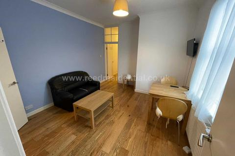 undefined, Arthur Ave, Nottingham
