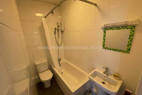 undefined, Arthur Ave, Nottingham