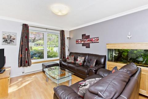 5 Buckstone Shaw, Edinburgh, EH10 6XP