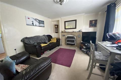 2 bedroom terraced house to rent, Audley Drive, Lenton Abbey, NG9 2SF