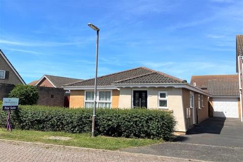 3 bedroom detached bungalow for sale - Charterhouse Mews, West Wittering, PO20