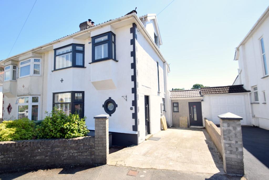 77 Parkfields Road, Bridgend... 4 bed semidetached house £399,950