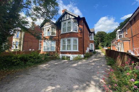 1 bedroom flat to rent, West Wycombe Road, Hp12