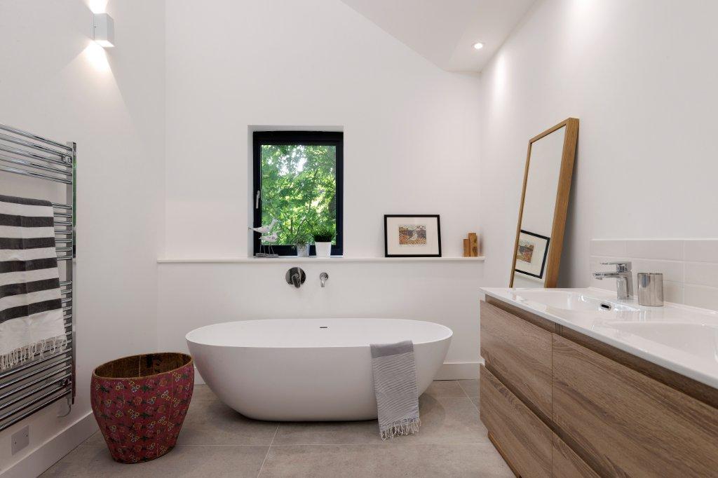 Main Bedroom Ensuite