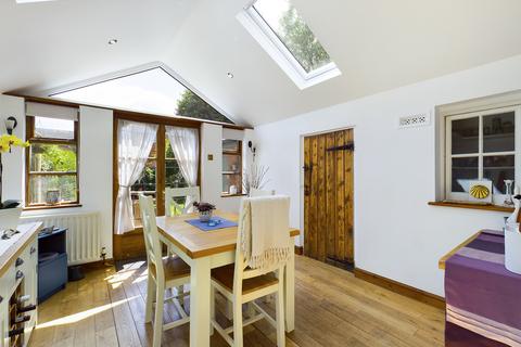 15 Colne Mount, Uttoxeter, ST14 7QR