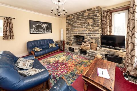 3 bedroom end of terrace house for sale - Moorgate, Baildon, West Yorkshire