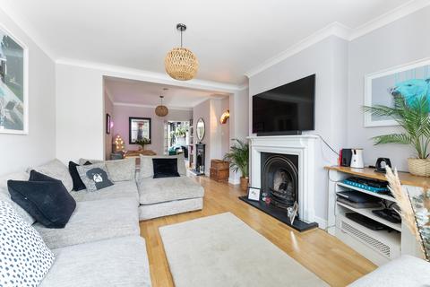 30 Wellesley Road, London, E11 2HF