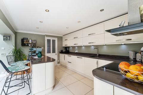 30 Wellesley Road, London, E11 2HF
