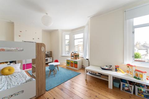 11 Forest Road, London, E7 0DN