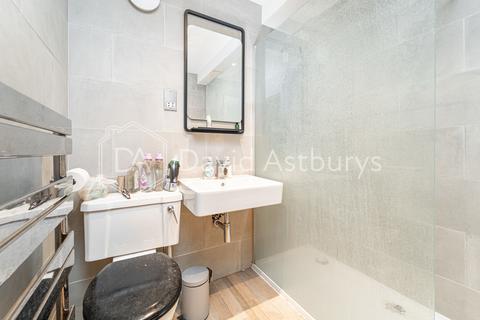 4 bedroom apartment to rent, Caledonian Road, King's Cross, London