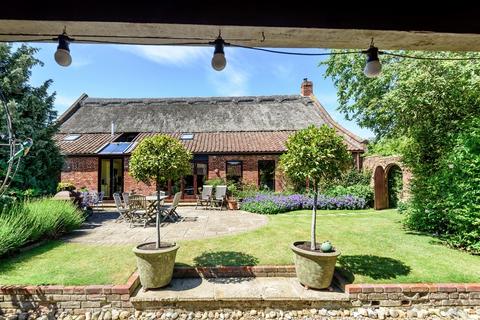 5 bedroom barn conversion for sale - The Street, Rockland St. Mary, Norwich