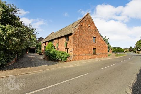 5 bedroom barn conversion for sale - The Street, Rockland St. Mary, Norwich