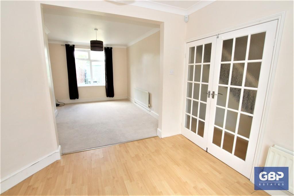 Hatfield Road, Dagenham 2 bed terraced house £1,450 pcm (£335 pw)