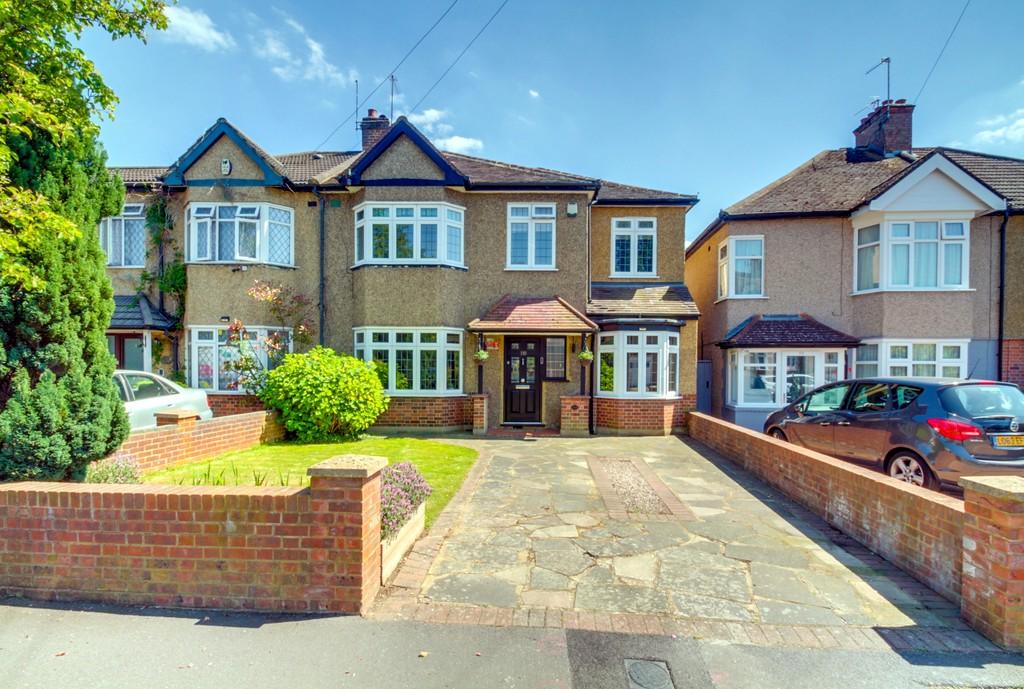 College Road, Harrow Weald 5 bed semidetached house £825,000