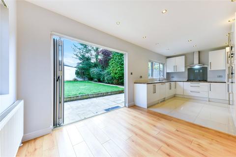 4 bedroom detached house to rent, Preston Road, West Wimbledon