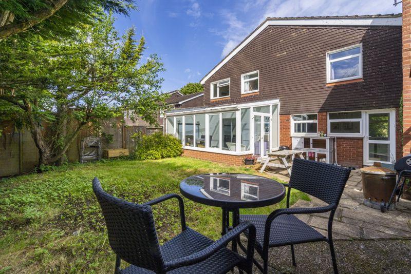 Roman Way, Markyate 3 bed terraced house for sale £350,000