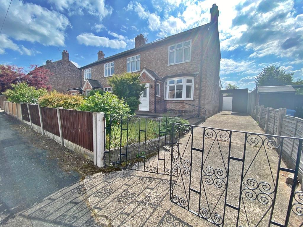 Algernon Street, Stockton Heath, Warrington, WA4 3 bed semidetached