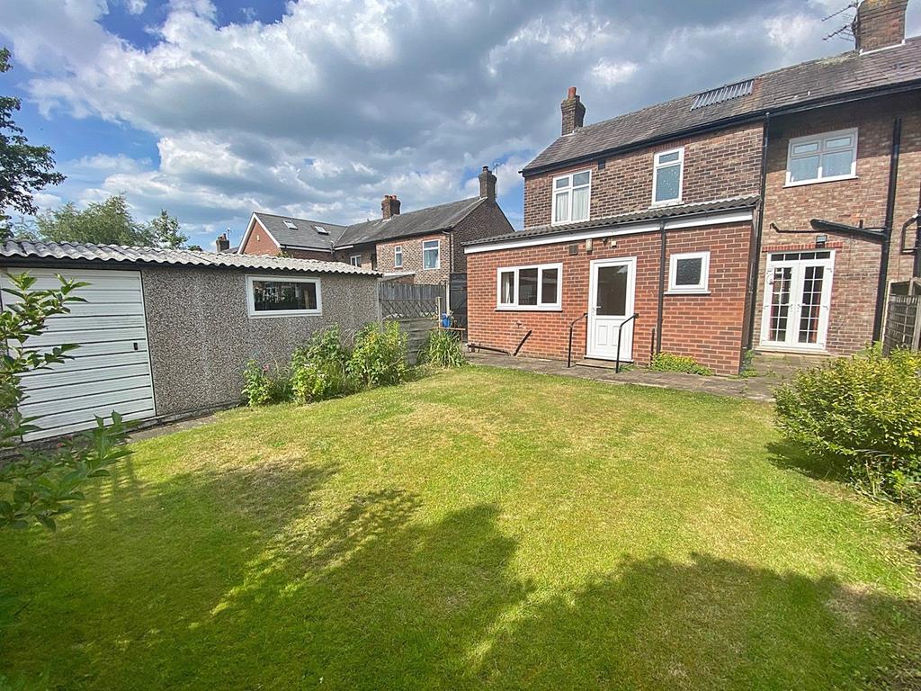 Algernon Street, Stockton Heath, Warrington, WA4 3 bed semidetached