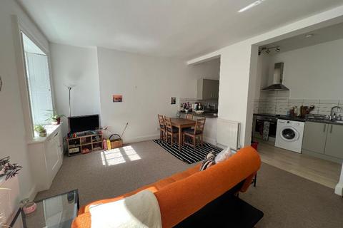 2 bedroom flat to rent, Sussex Square, Brighton, East Sussex, BN2 1FJ